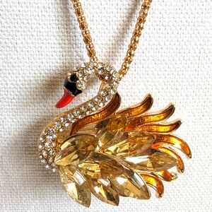 Betsey Johnson Swan Crystal Necklace 24" Costume Jewelry 🦢